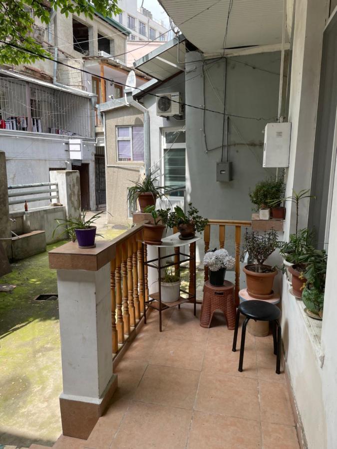 Leila Apartment ティビリシ エクステリア 写真